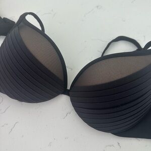 NWT Calzedonia  Women's Black Padded Top Adjustable Straps!